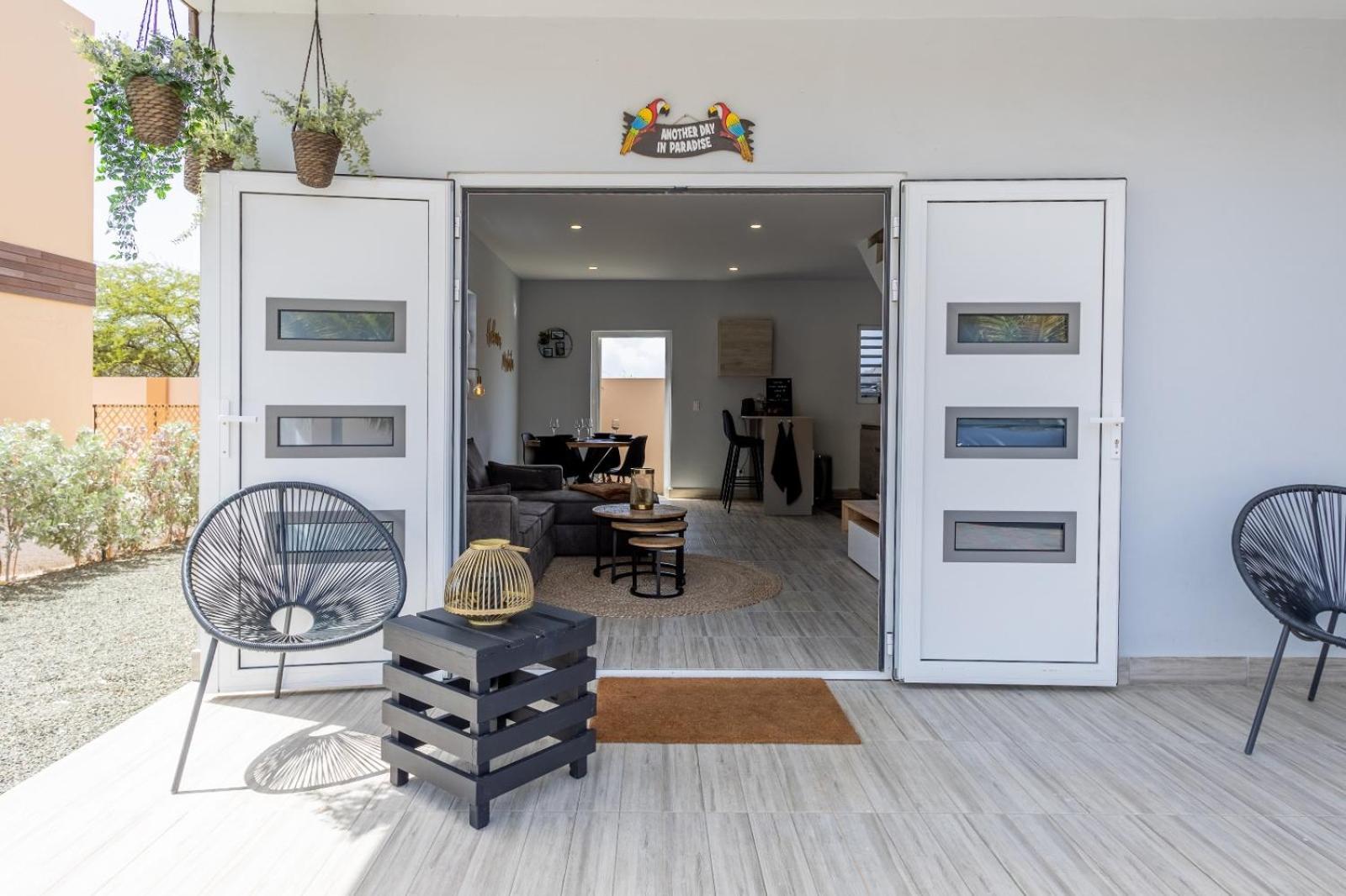 Av Curacao - Centrally Located Spacious Apartment Willemstad Bagian luar foto