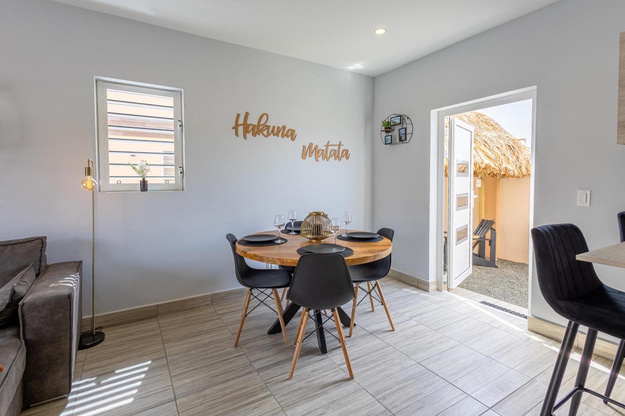 Av Curacao - Centrally Located Spacious Apartment Willemstad Bagian luar foto