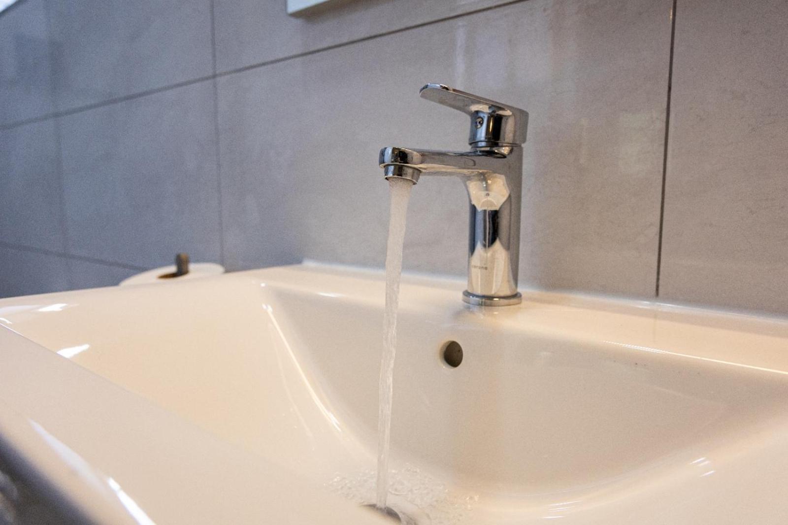 Av Curacao - Centrally Located Spacious Apartment Willemstad Bagian luar foto