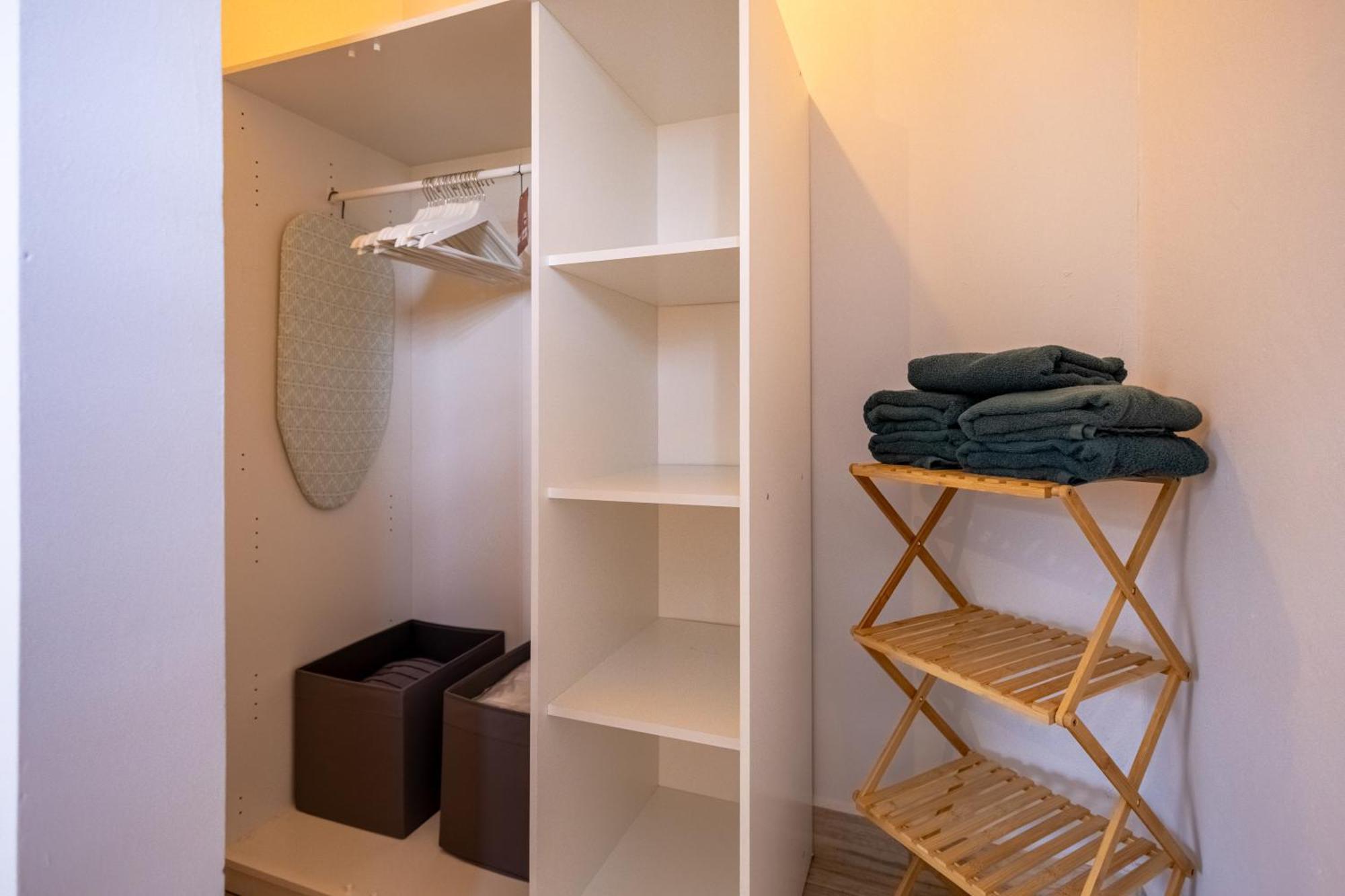 Av Curacao - Centrally Located Spacious Apartment Willemstad Bagian luar foto